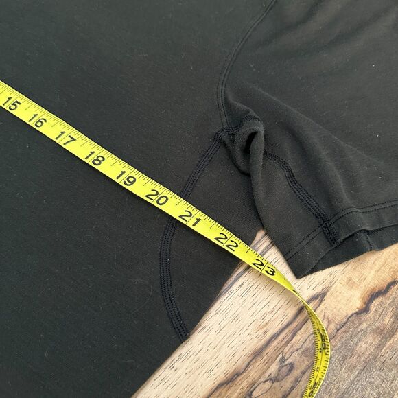 Lululemon Men's XL Drysense Tech Short Sleeve Black Gym Running - Picture 8 of 11